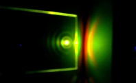 Kuriama nauja fotovoltinių elementų technologija